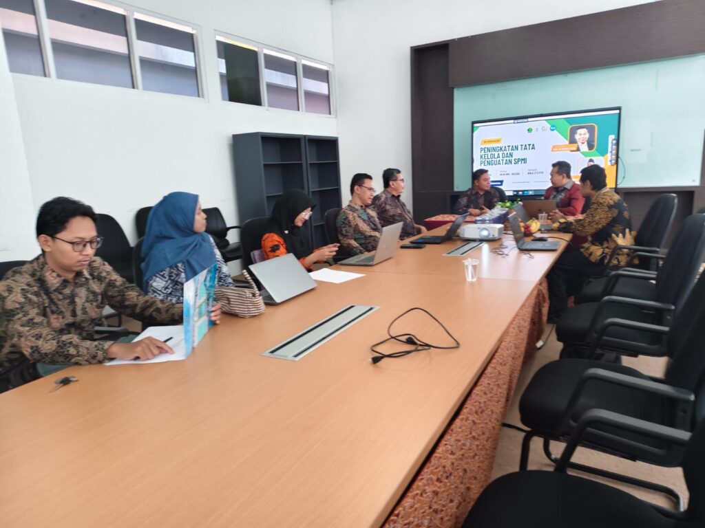 Workshop Bedah Borang Akreditasi Prodi Informatika UIN Siber Syekh Nurjati Cirebon